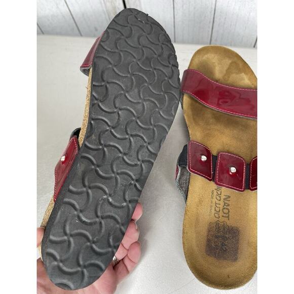 Naot Ashley Sandals Rhinestones Red Patent Leather Strap Size 42 US 11 - Picture 6 of 6